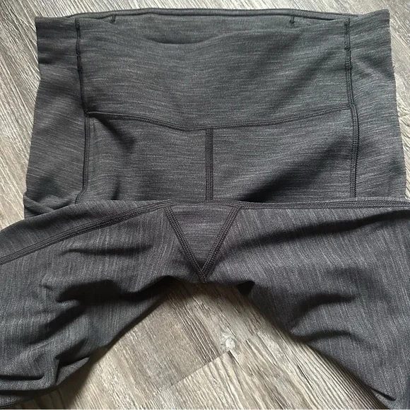 Lululemon Speed Up Tight *Full-On Luxtreme Brushed 28" Sz 4 - Picture 3 of 9